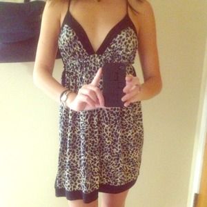 Leopard-Patterned Going-Out Dress