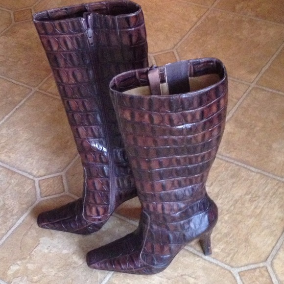 Via Spiga boots