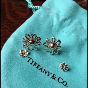 Tiffany & Co. Paloma Picasso 🌼daisy earrings