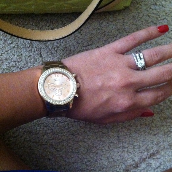 Geneva Rose Gold Watch - Picture 2 of 4