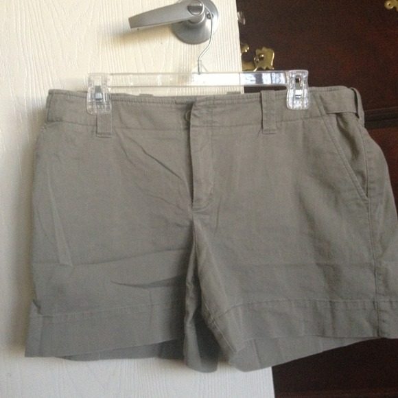 Victoria Secret chino shorts cute hardly worn