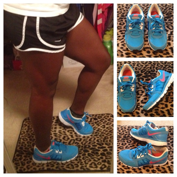 *RESERVED* Nike Dual Fusion ST2