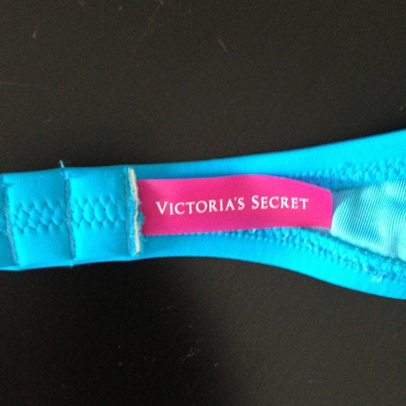 ๐ธ๐ธSOLD๐ธ๐ธ๐ธVS Blue Bikini Bandeau - Picture 3 of 4