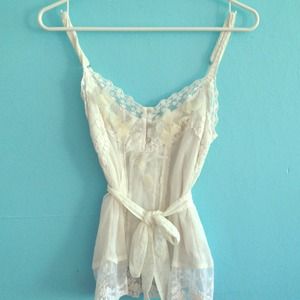 Abercrombie and Fitch white tank