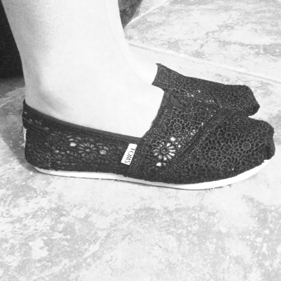 Black crochet toms!