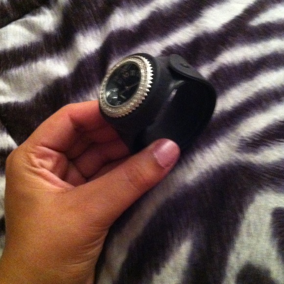 Watch - Picture 3 of 3