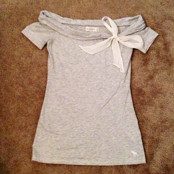 Abercrombie & Fitch Tops - Abercrombie shirt
