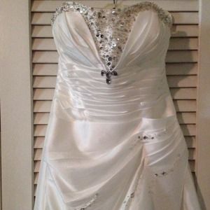 Wedding dress