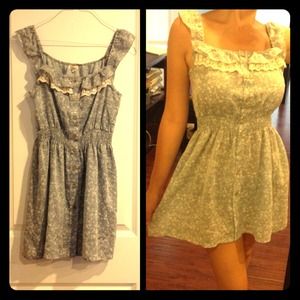 Country Chic Dress with Buttons