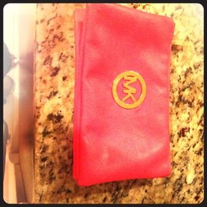 Michael Kors Wrist Clutch.