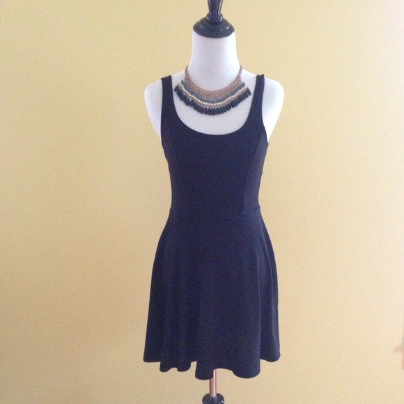 🚫Sold in a bundle🚫 Black skater dress
