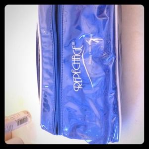 Repechage make up bag