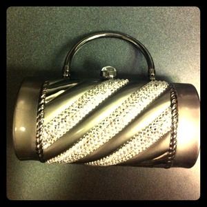 🎀Silver & Rhinestone Clutch 🎀