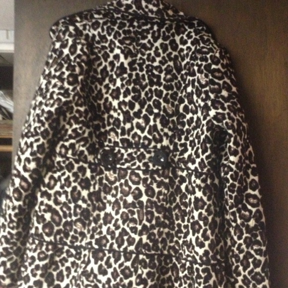 Cheetah print jacket - Picture 3 of 3