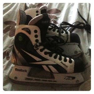 Reebok 11K pro hockey ice skates