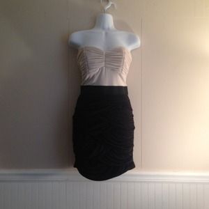 Sexy and Comfy  Ruched Strapless Dress!!