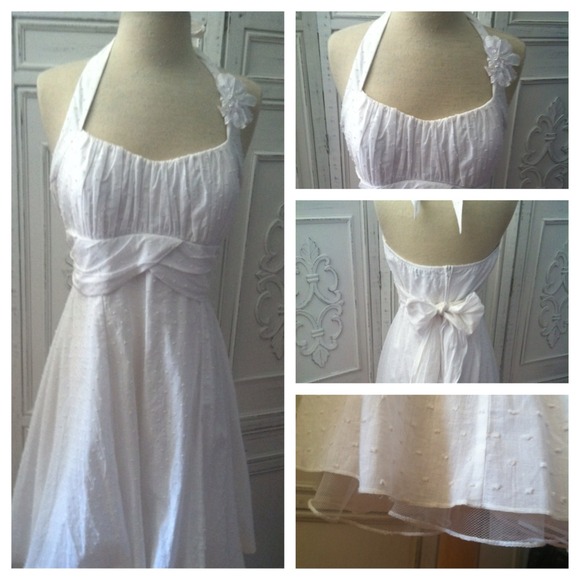 Dresses & Skirts - 🌺HOST PICK💕💕💕💕💕White cotton summer dress💕