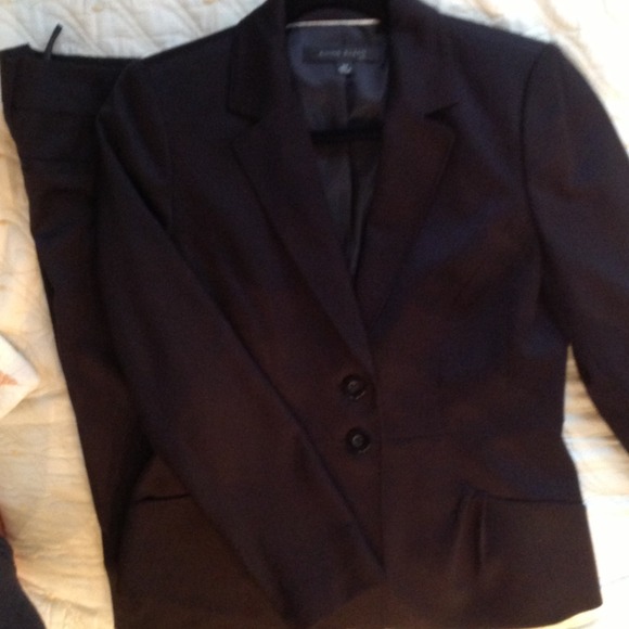 Ann Klein Pants Suit - size 6P