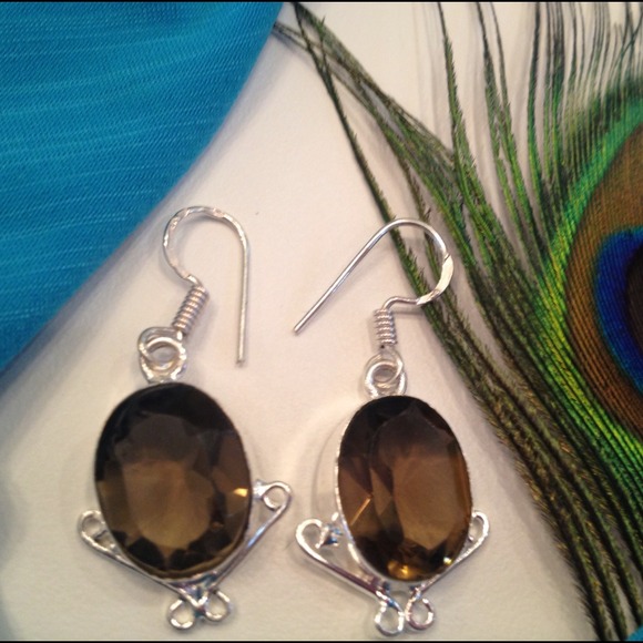 💚💚 Smoky Quartz Dangle Earrings 💚💚