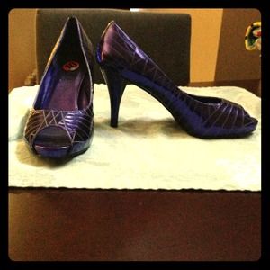 🌀 Shiny Purple Peep Toes 🌀size 🔟