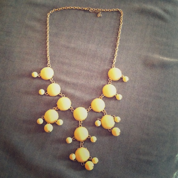 Large, ivory bauble necklace