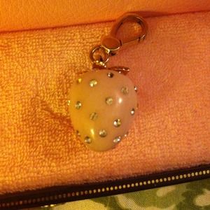Juicy couture 🍓charm