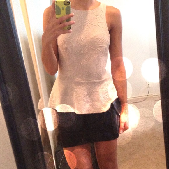 🚫SOLD🚫EXPRESS blouse🎀