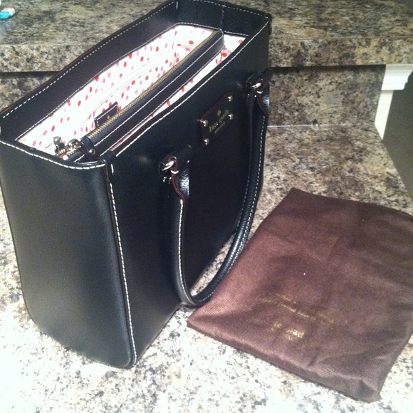 Kate Spade Wellesley Leather Quinn Bag - Picture 3 of 3