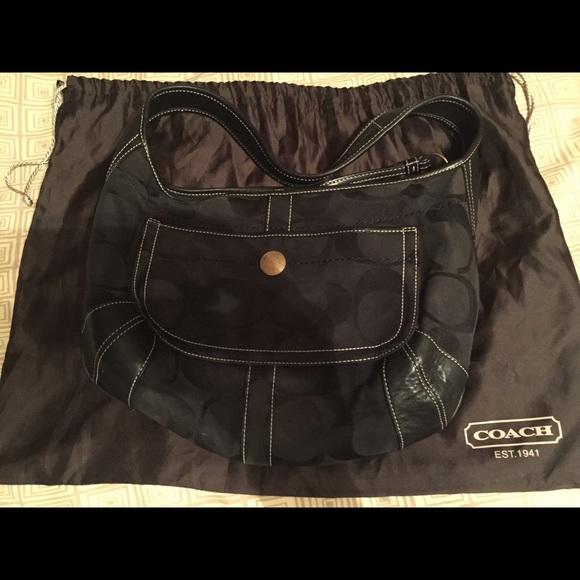 Coach bag 😘👜 - Picture 3 of 4