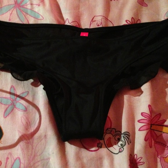Victoria's Secret panty, new, color black, size S