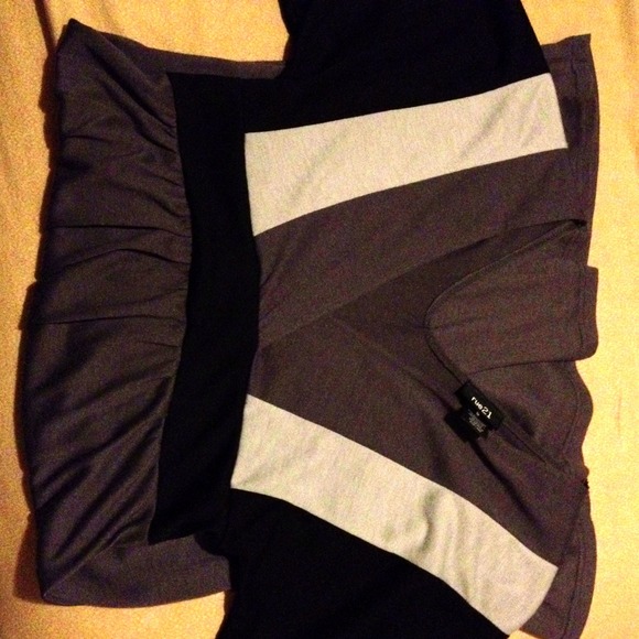 🚫SOLD🚫Rue 21 black dark and light grey dress! - Picture 3 of 4