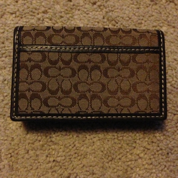 🎀Sold🎀Authentic Coach Card Wallet - Picture 2 of 4
