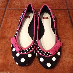 BC ballet flats