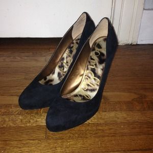 Sam Edelman Yasmin black suede pumps
