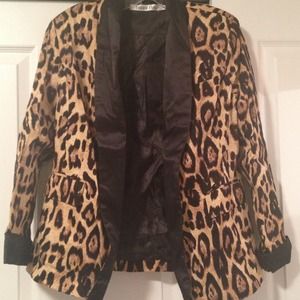 ✨REDUCED✨ Leopard Blazer