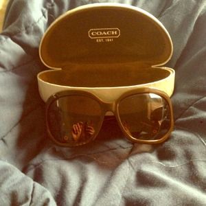 **Trading**Authentic COACH sunglasses