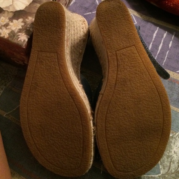 Shoes - Picture 3 of 3