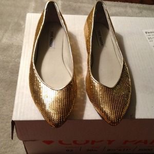 Steve Madden Gold Flats