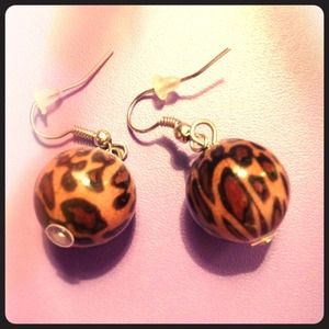 Leopard dangly earrings