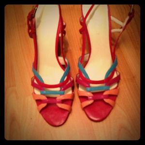 Beautiful colorful shoes 💥prices drop💥