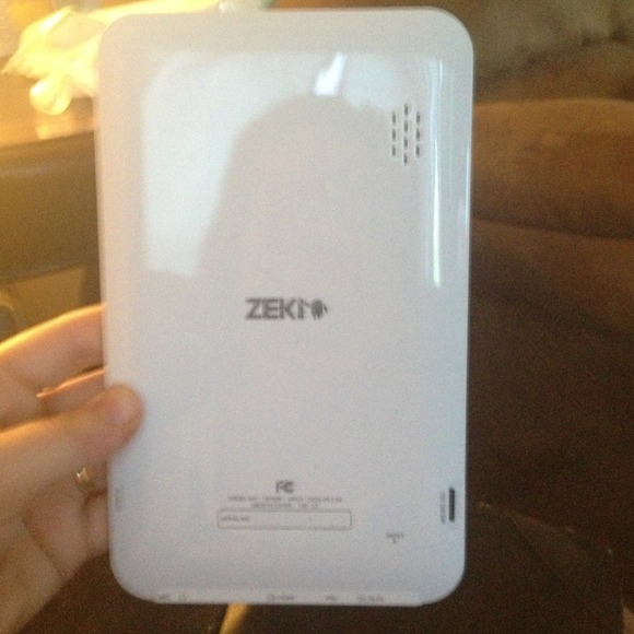 ANDROID tablet - Picture 2 of 4