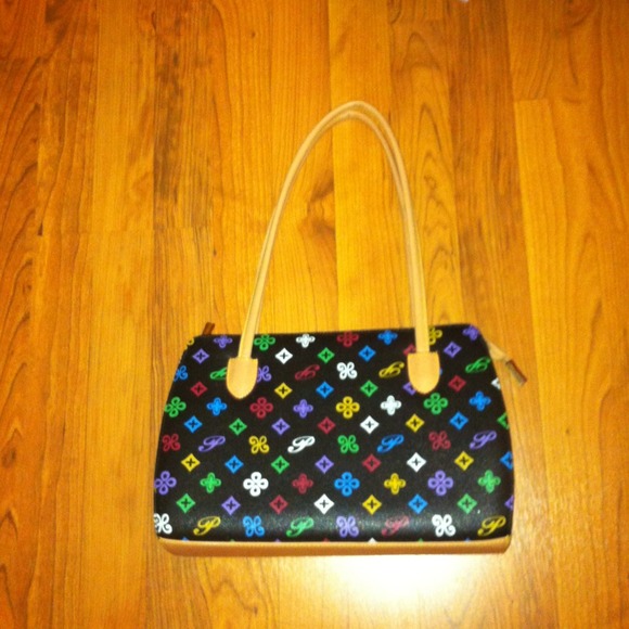 Purse - Picture 1 of 1