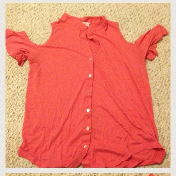 Bundle for two shirts