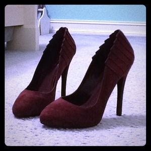 SOLD Aldo heels in burgundy/wine color