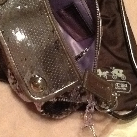 Coach - Picture 4 of 4