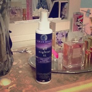 N\A UD All Nighter Makeup Setting Spray sold