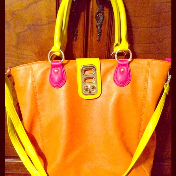 Handbag
