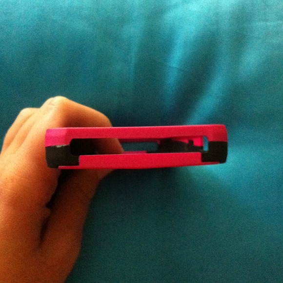 Hard iPhone 4/4s case--pink and black! - Picture 3 of 4