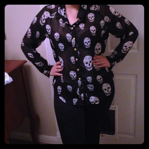 XL Skull Shirt