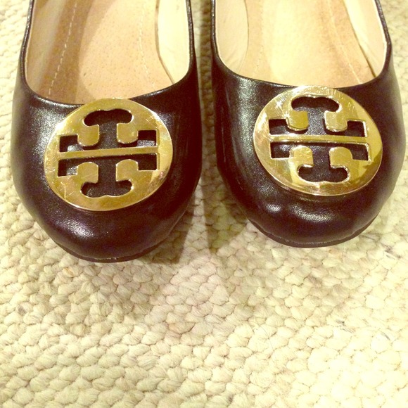 Tory Burch Black Flats!